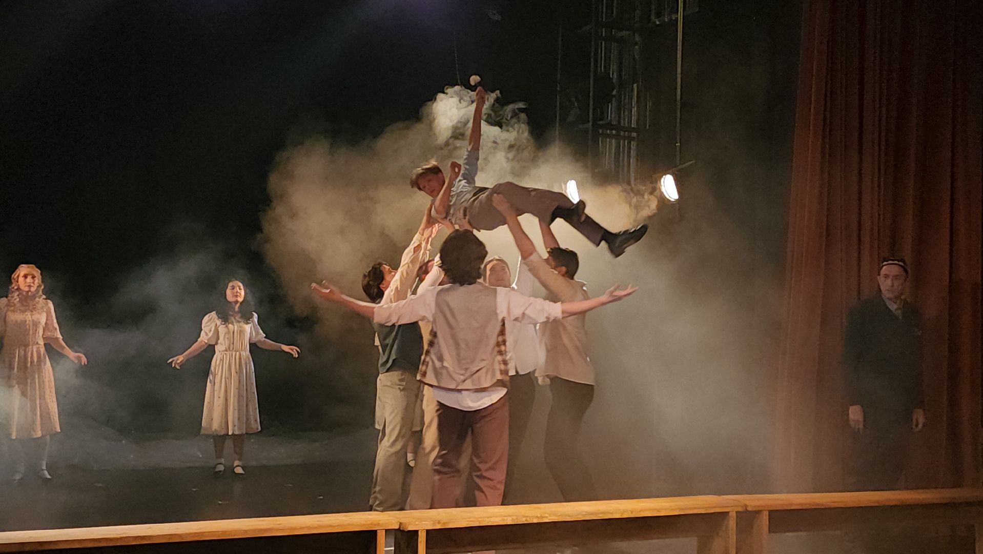 Истра, Театр, День Победы,