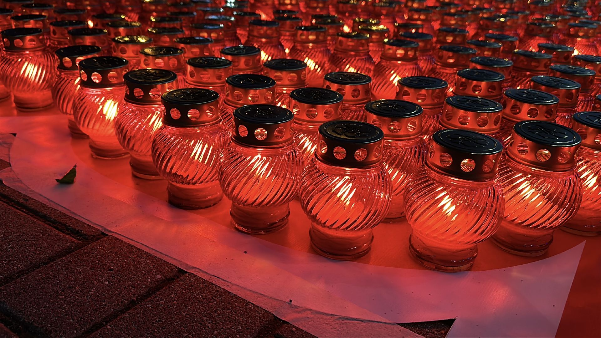 клин, день победы, огни победы, родина мать из свечей,