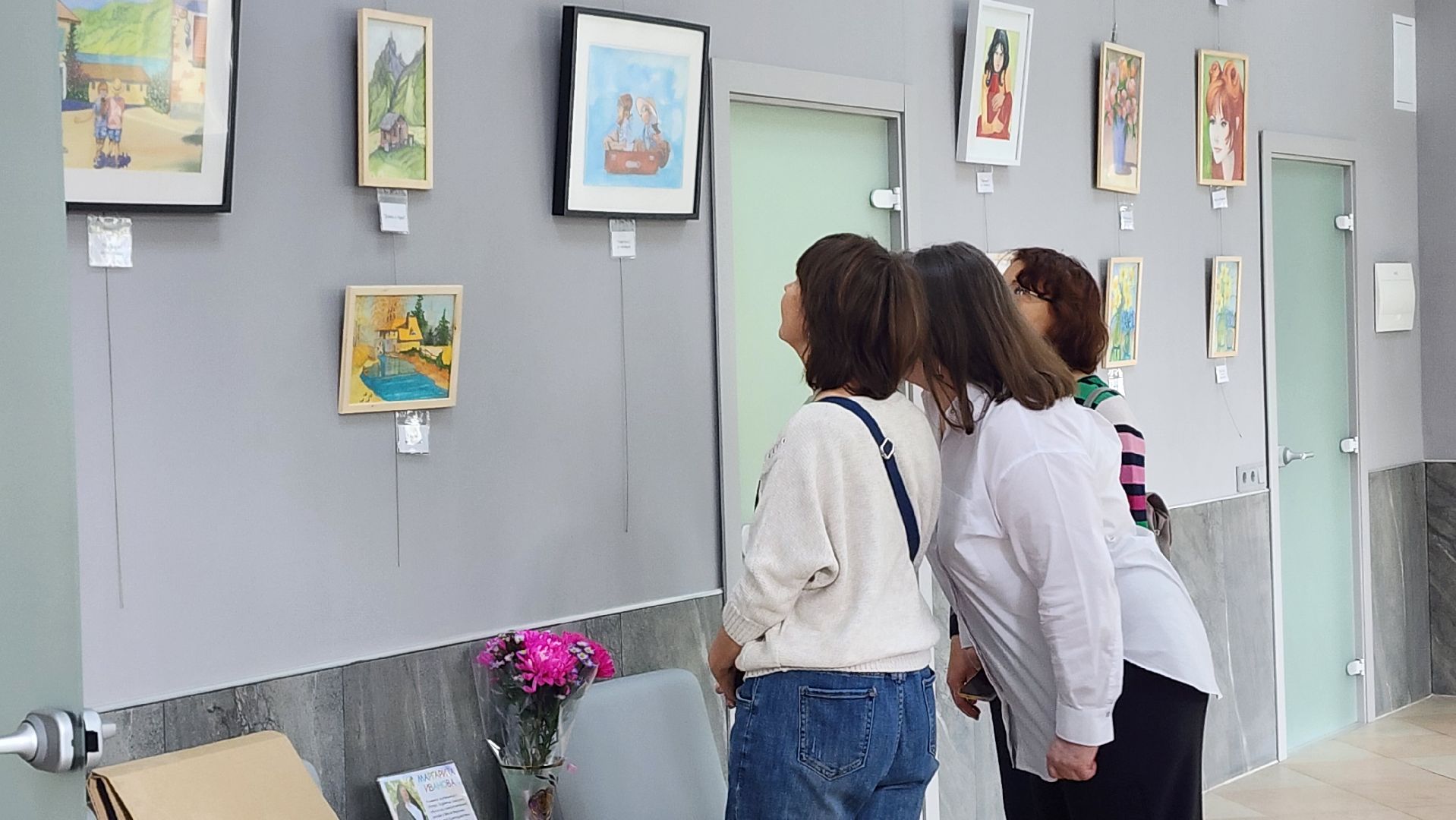 истра, культура, библиотека, вернисаж,