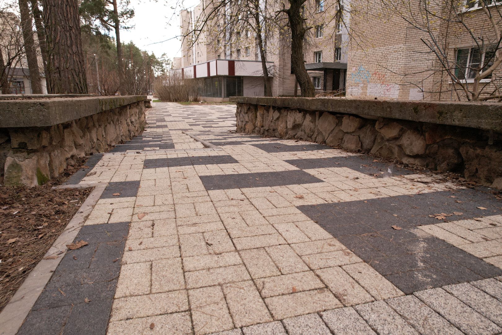 видео с коптера, пешеходная зона на улице Ленина в Протвине,