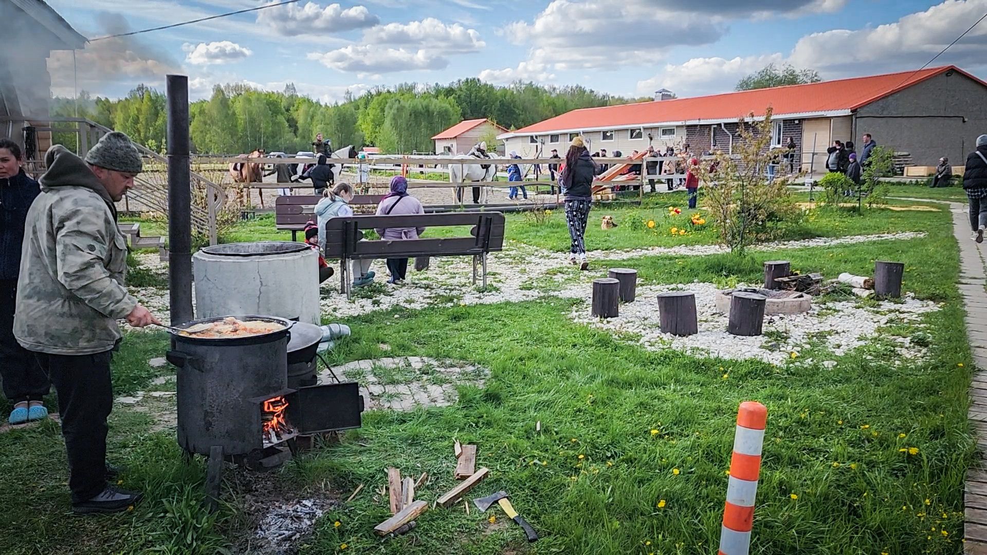 раменский округ , деревня салтыково, конный клуб салтыково, дети, лошади ,
