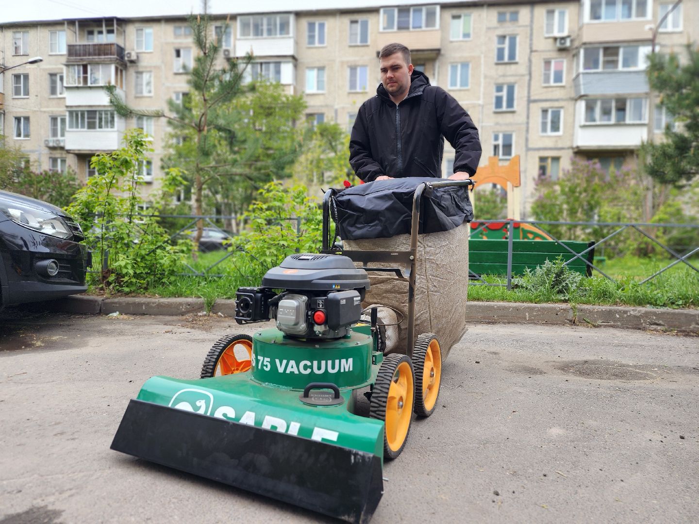 фрязино, уборка улиц, новая техника, уборка дворов, мбу городское хозяйство,