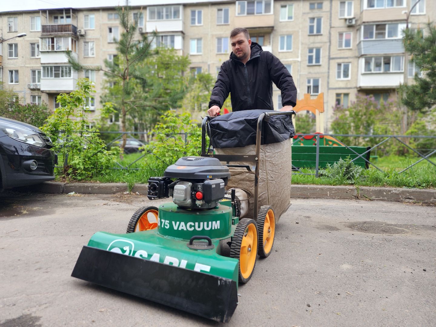 фрязино, уборка улиц, новая техника, уборка дворов, мбу городское хозяйство,