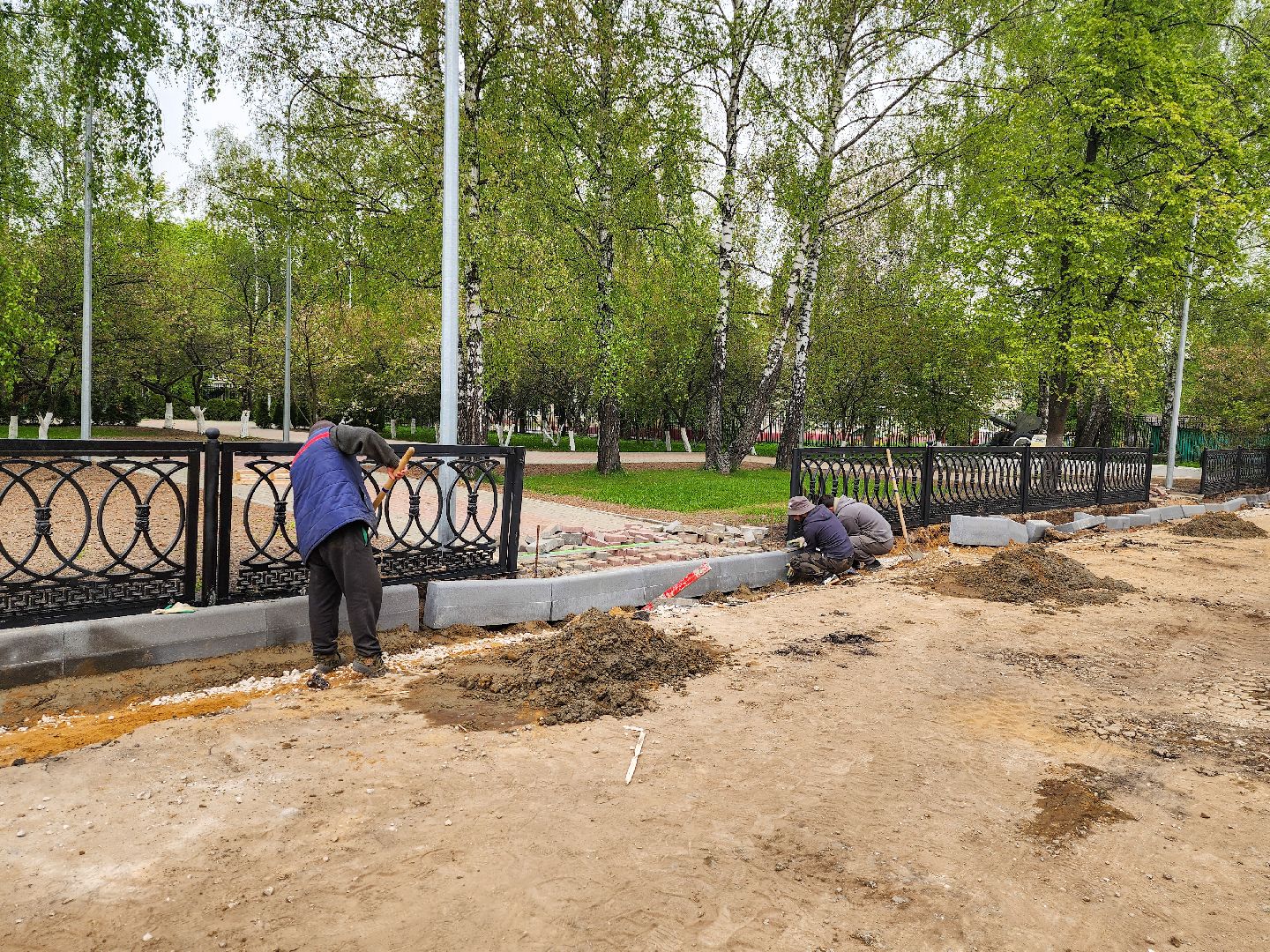 Подольск, Гимназия имени подольских курсантов,Благоустройство,