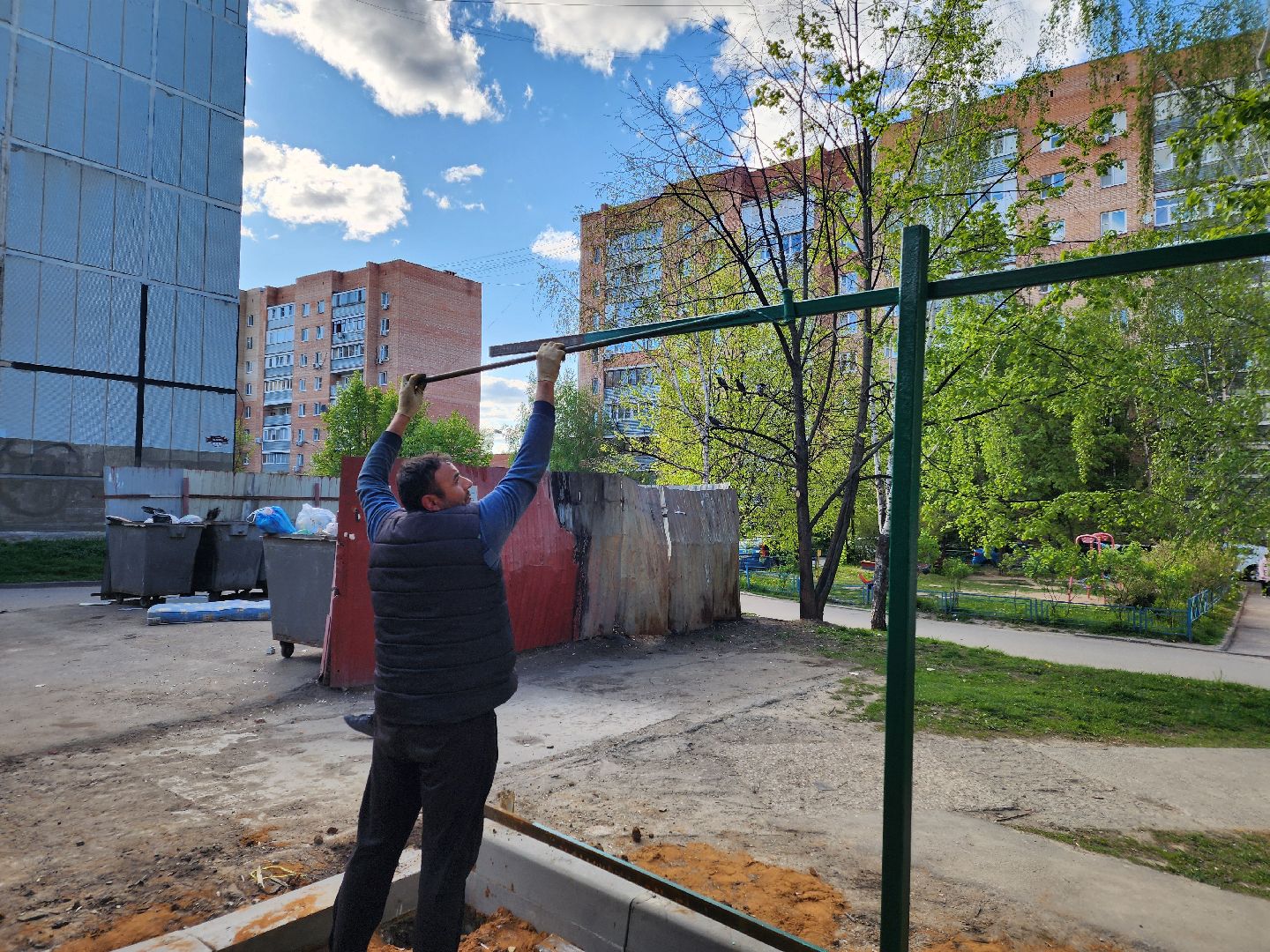 Чехов, улица Чехова, контейнерная площадка, капитальный  ремонт, реконструкция, расширение, обновление, крыша, новое ограждение, бункер для КГО, крупногабаритные отходы,