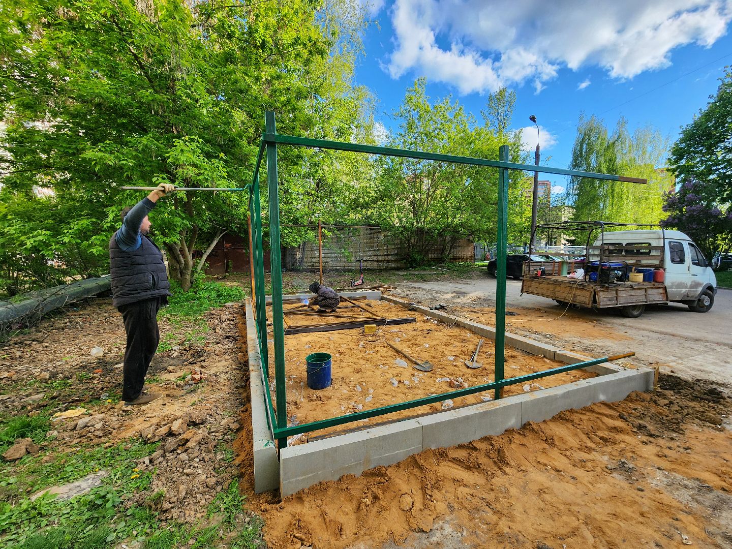 Чехов, улица Чехова, контейнерная площадка, капитальный  ремонт, реконструкция, расширение, обновление, крыша, новое ограждение, бункер для КГО, крупногабаритные отходы,