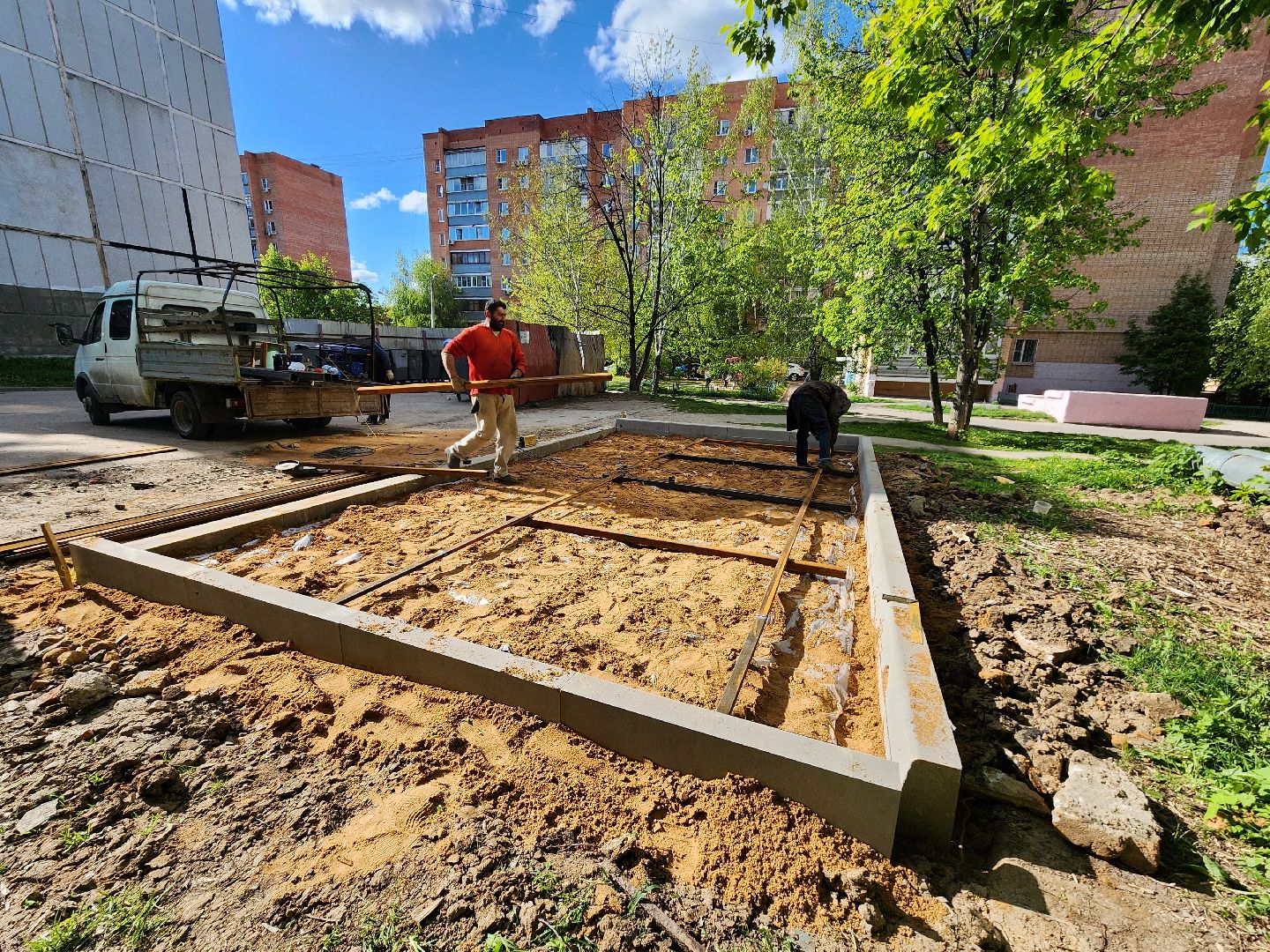 Чехов, улица Чехова, контейнерная площадка, капитальный  ремонт, реконструкция, расширение, обновление, крыша, новое ограждение, бункер для КГО, крупногабаритные отходы,