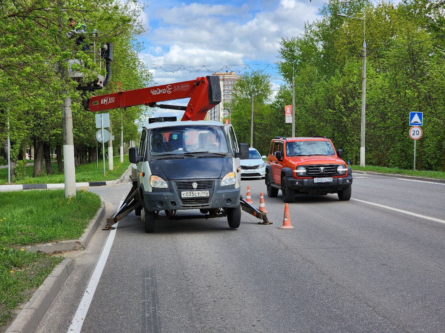 Чехов, улица Чехова, Мосавтодор, шериф-балка, мигалка, установка, монтаж, безопасность дорожного движения, профилактика ДТП,