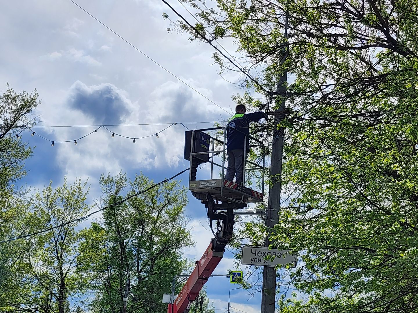 Чехов, улица Чехова, Мосавтодор, шериф-балка, мигалка, установка, монтаж, безопасность дорожного движения, профилактика ДТП,