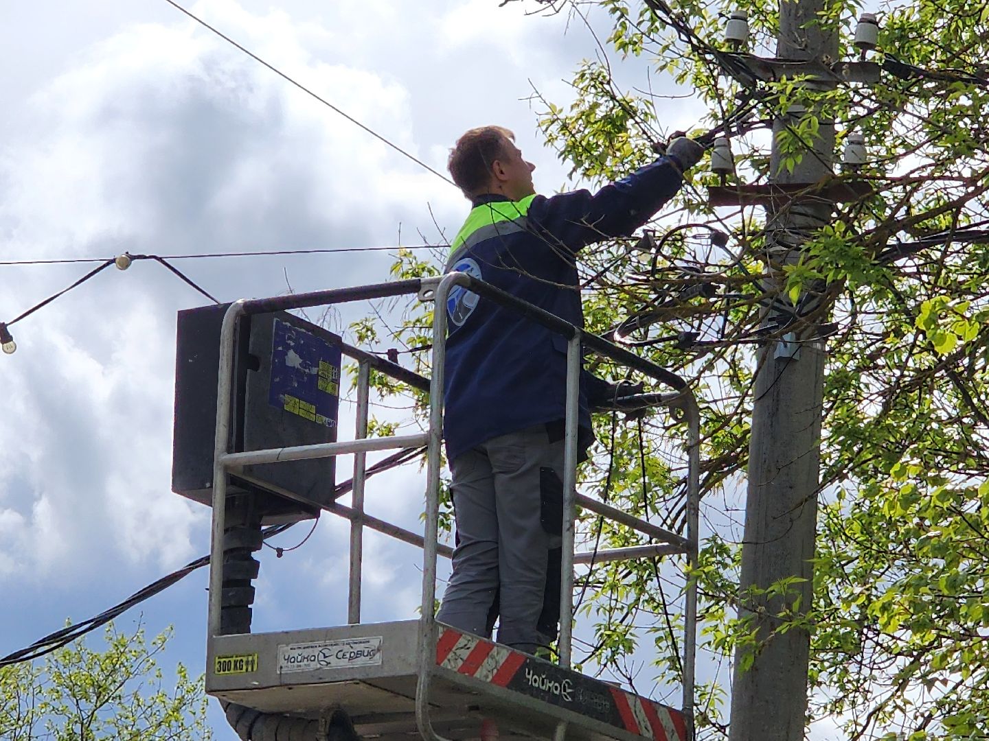 Чехов, улица Чехова, Мосавтодор, шериф-балка, мигалка, установка, монтаж, безопасность дорожного движения, профилактика ДТП,
