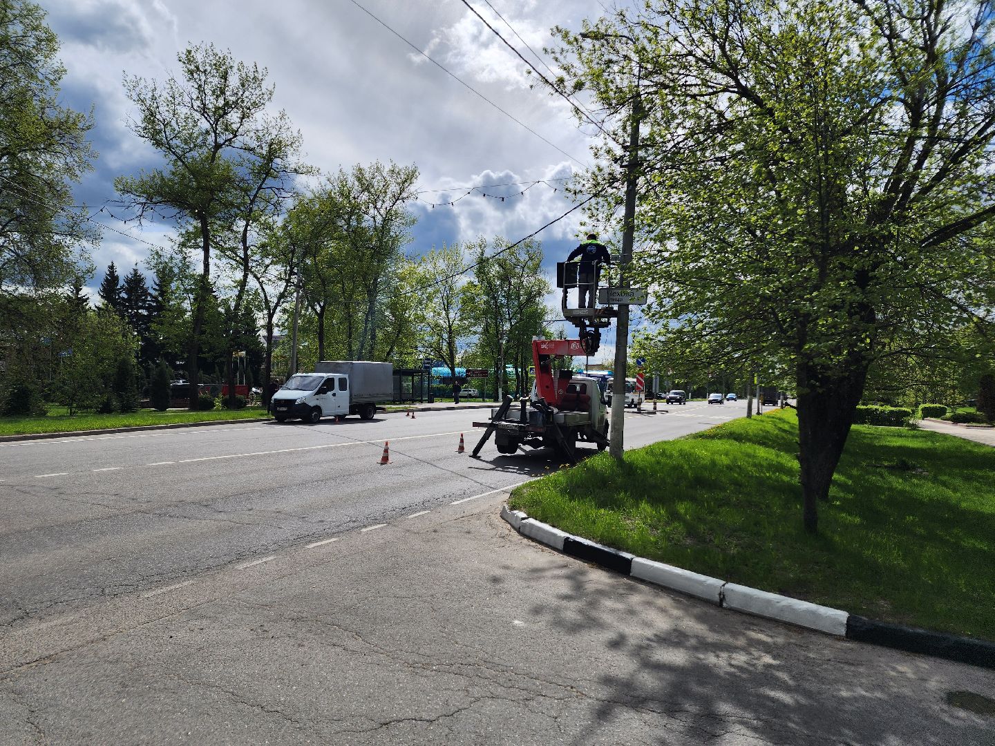 Чехов, улица Чехова, Мосавтодор, шериф-балка, мигалка, установка, монтаж, безопасность дорожного движения, профилактика ДТП,