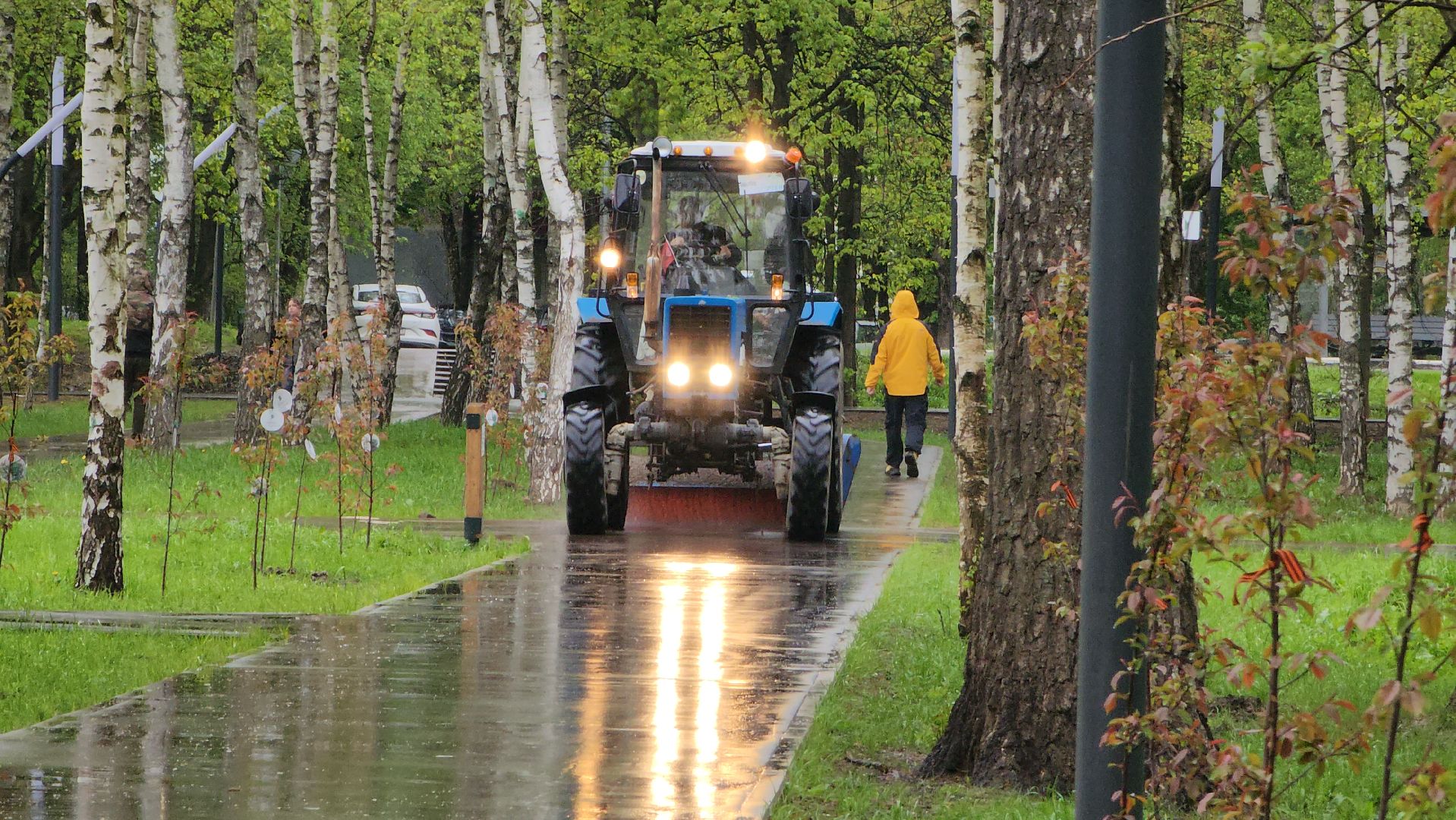 Уборка дорог, механизированная уборка, Лобня, Парк,
