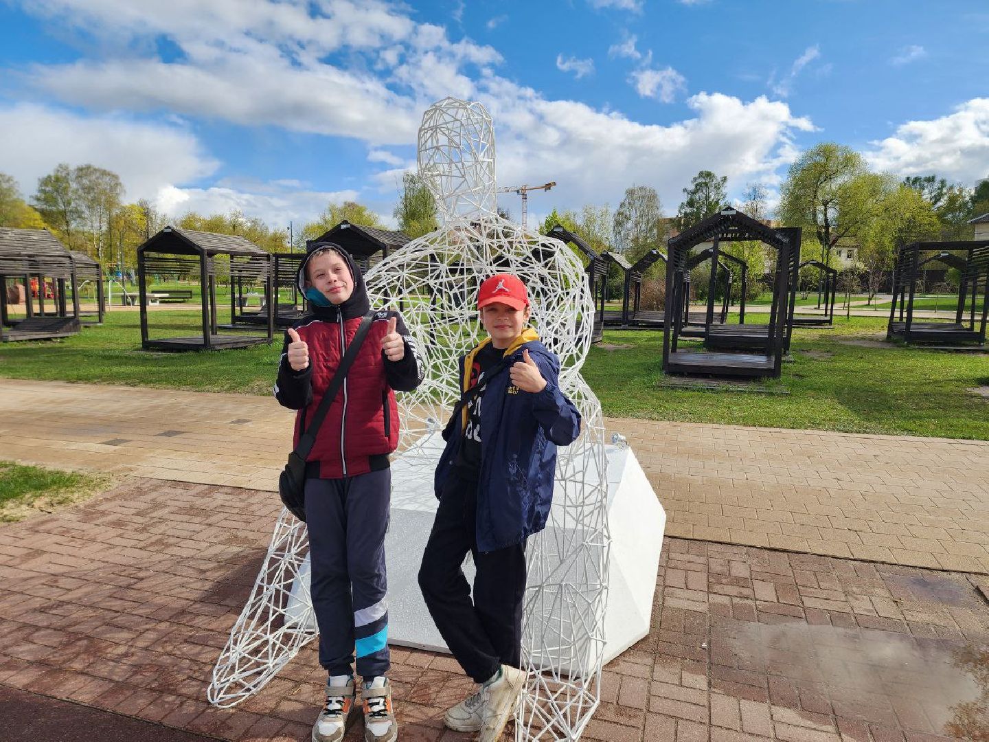 солнечногорск, арт объект, жители, набережная, статуя,