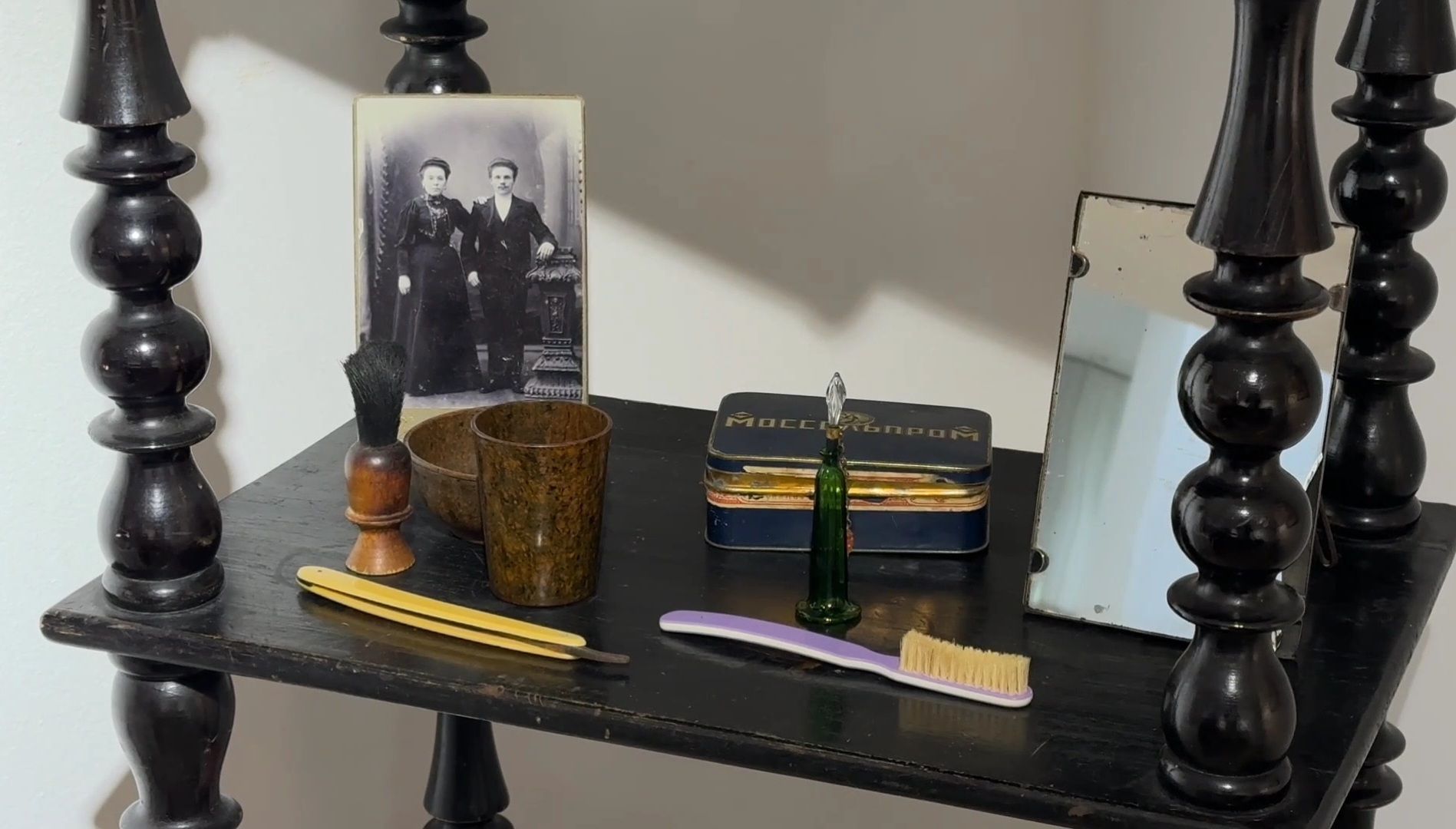 реутов,  великая отечественная война, картины, выставка, экспонаты,