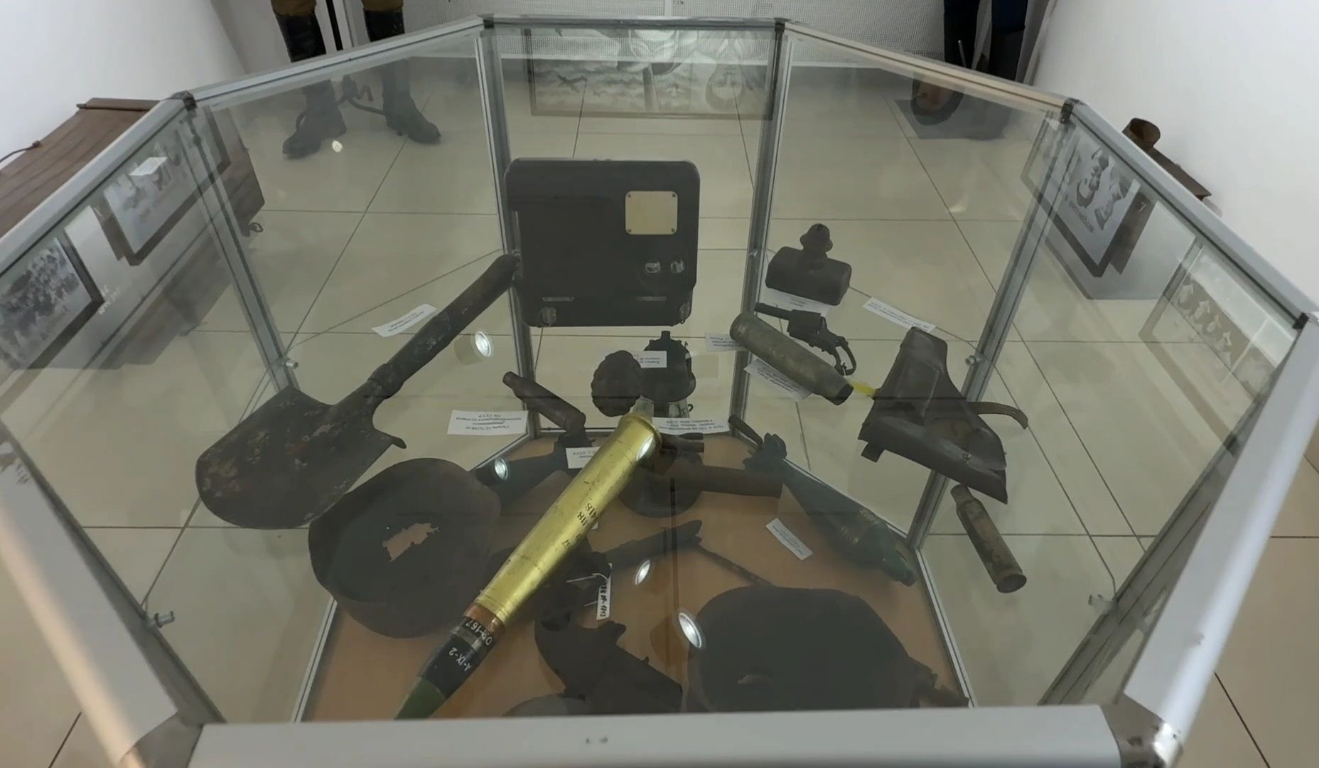 реутов,  великая отечественная война, картины, выставка, экспонаты,