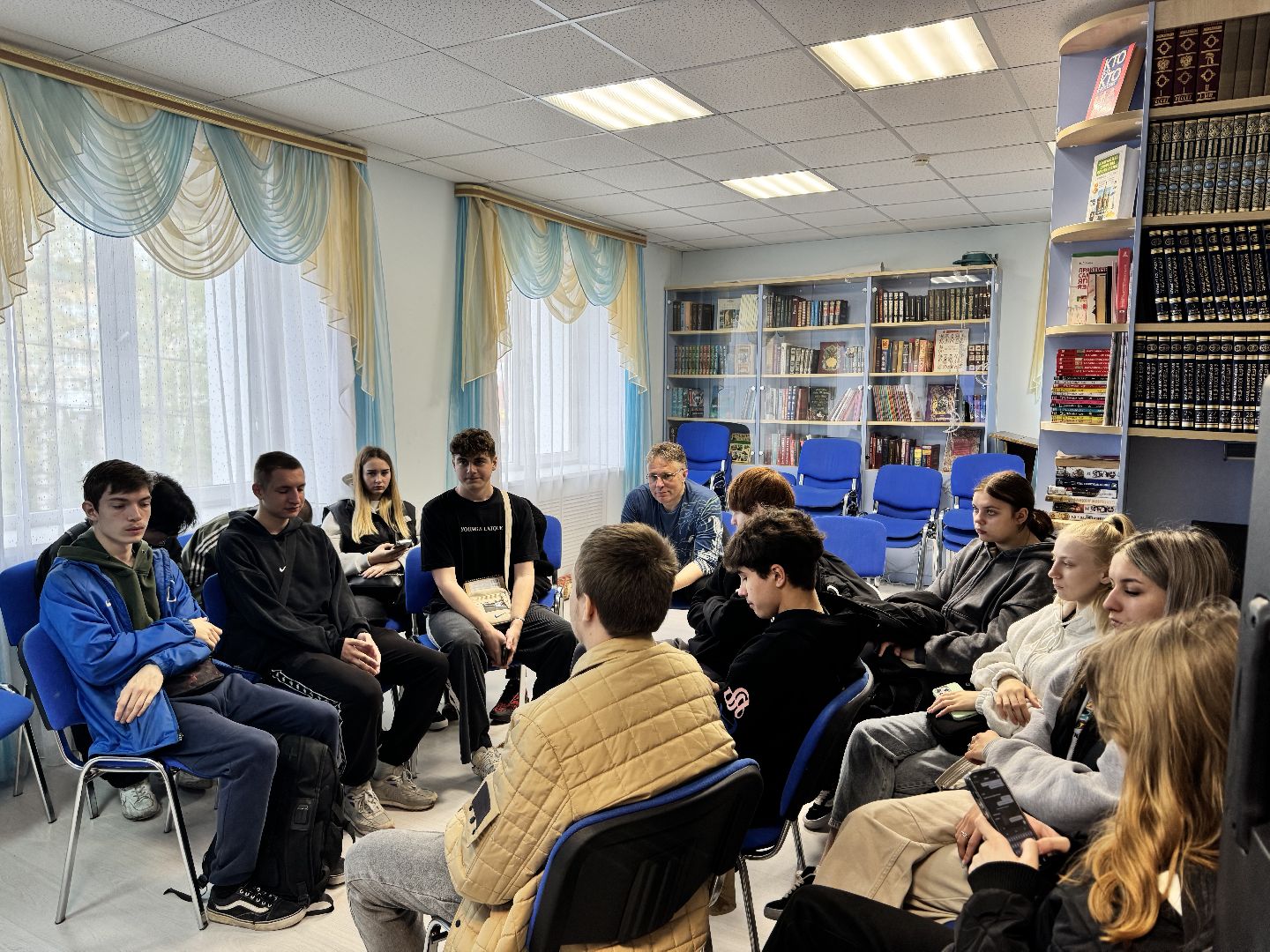 шаховская, библиотека, студенты,