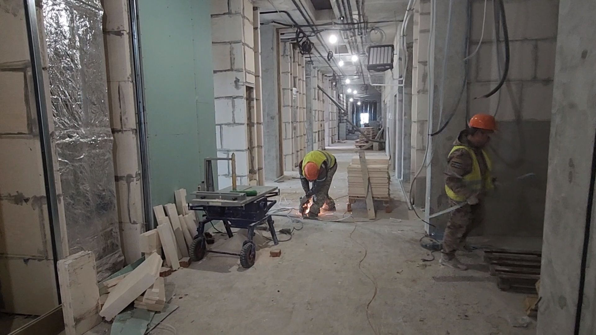 Чехов, улица Мира,детская поликлиника, строительство,  внутренняя отделка, остекление, фасадные работы, комиссия, проверка, глава округа михаил собакин, госпрограмма московской области,