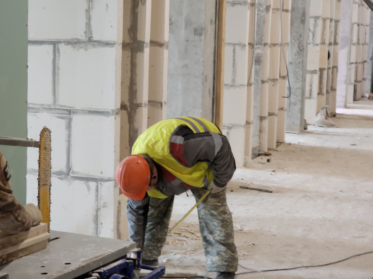 Чехов, улица Мира,детская поликлиника, строительство,  внутренняя отделка, остекление, фасадные работы, комиссия, проверка, глава округа михаил собакин, госпрограмма московской области,