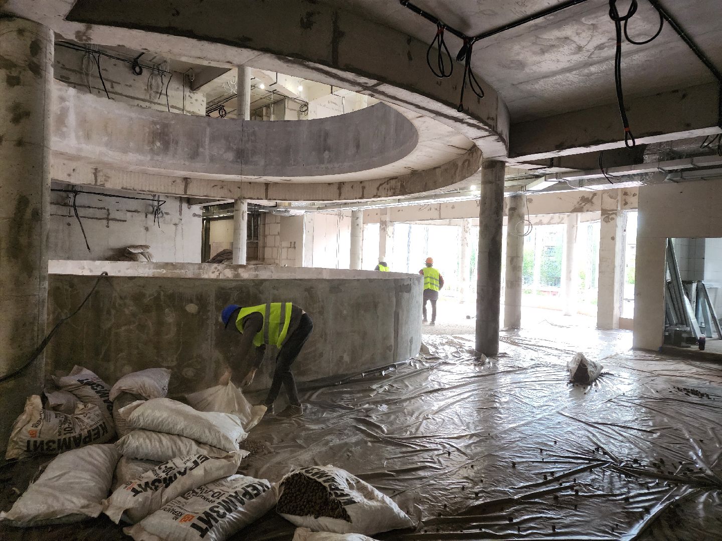 Чехов, улица Мира,детская поликлиника, строительство,  внутренняя отделка, остекление, фасадные работы, комиссия, проверка, глава округа михаил собакин, госпрограмма московской области,