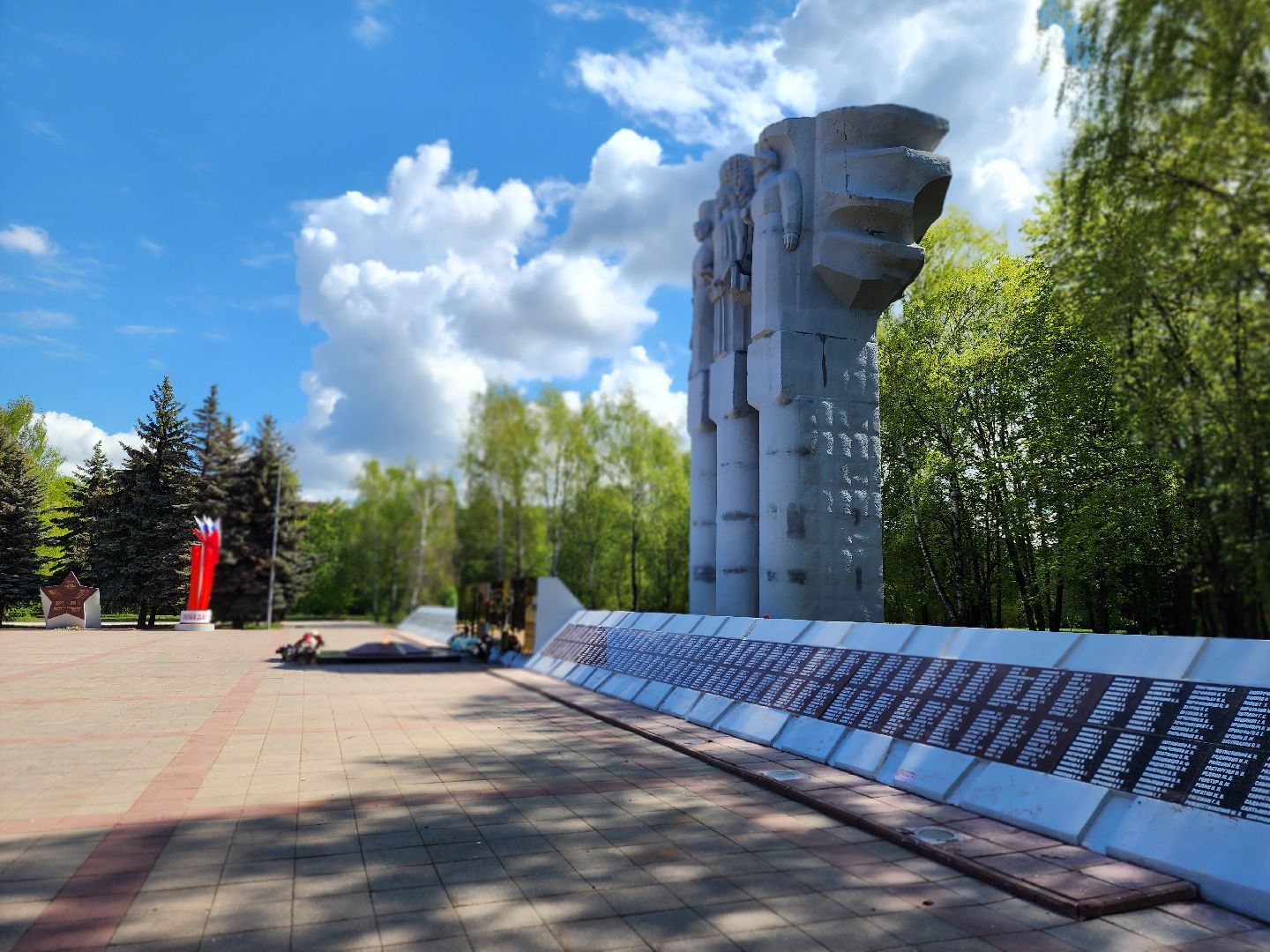 королёв, благоустройство в королеве, мемориал славы в королеве,