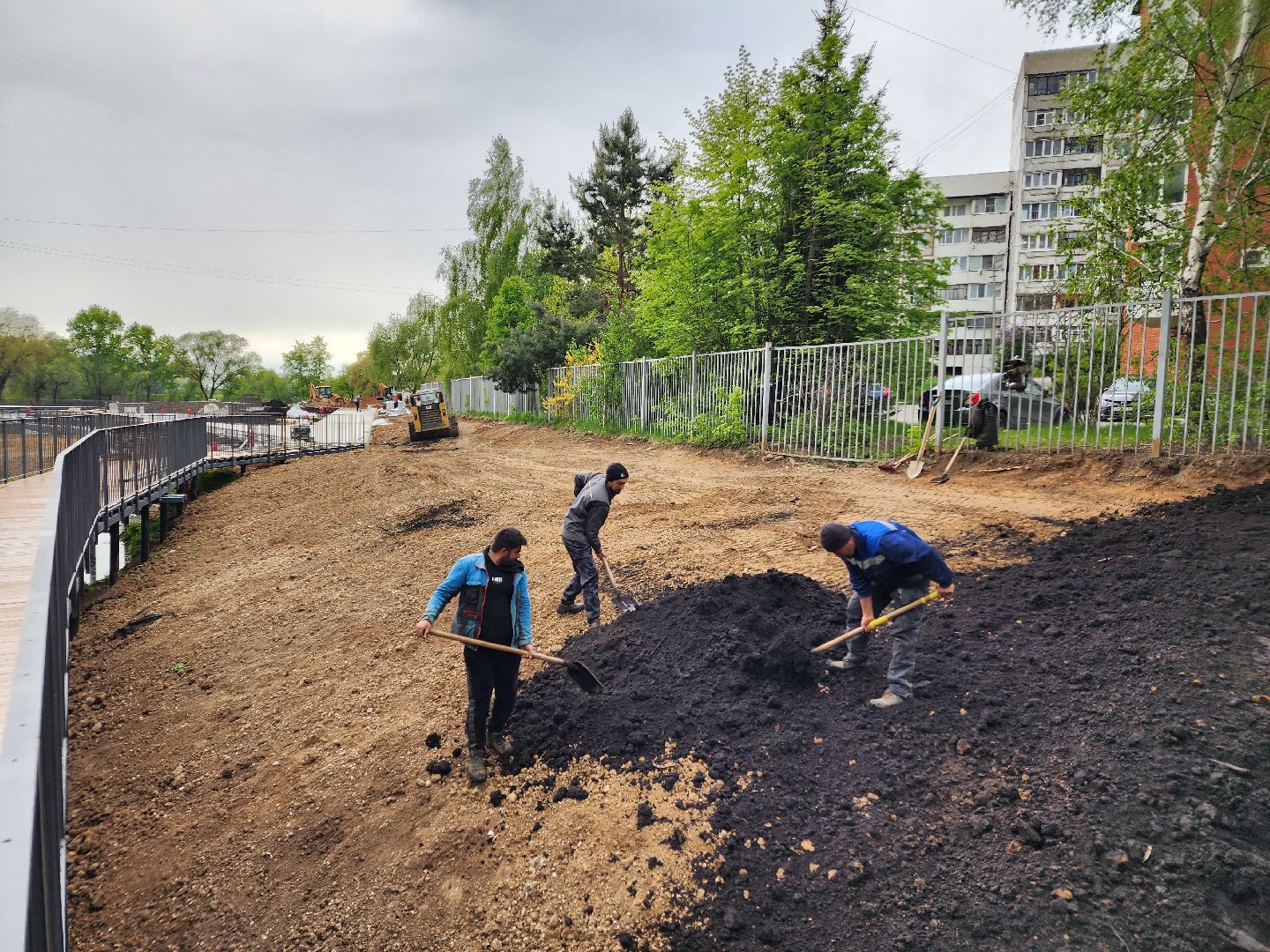 Чехов, улица Береговая, набережная реки теребенка, благоустройство, реконструкция, земляные работы, плодородный грунт, озеленение, госпрограмма московской области,
