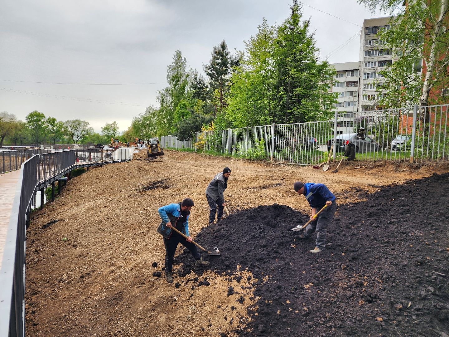 Чехов, улица Береговая, набережная реки теребенка, благоустройство, реконструкция, земляные работы, плодородный грунт, озеленение, госпрограмма московской области,