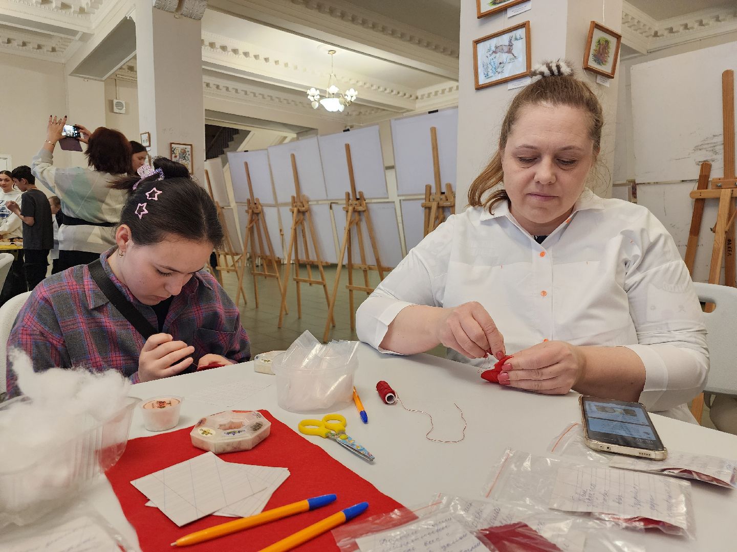 фрязино, окопные свечи, мастер-класс, сво, волонтеры, жены героев,