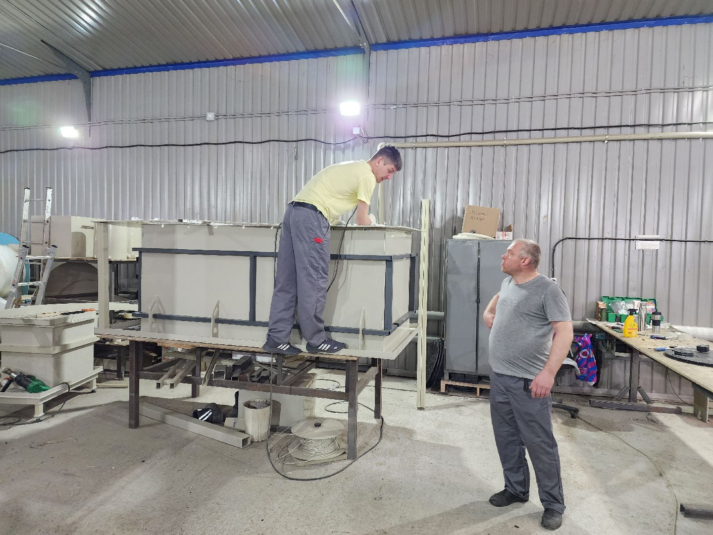 Чехов, деревня Сергеево, завод ПолимерИзделия, производственная компания, пластиковые изделия, промышленность, ванны, емкости, системы вентиляции, объемы производства,