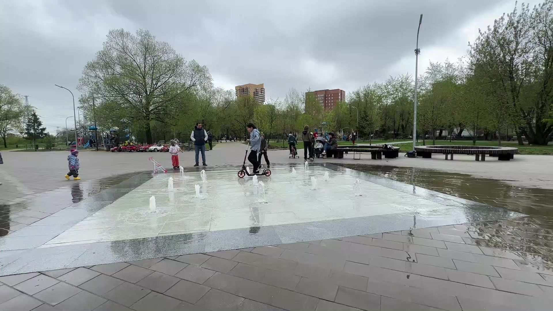 реутов, фонтаны, сезон фонтанов, парк, вода,