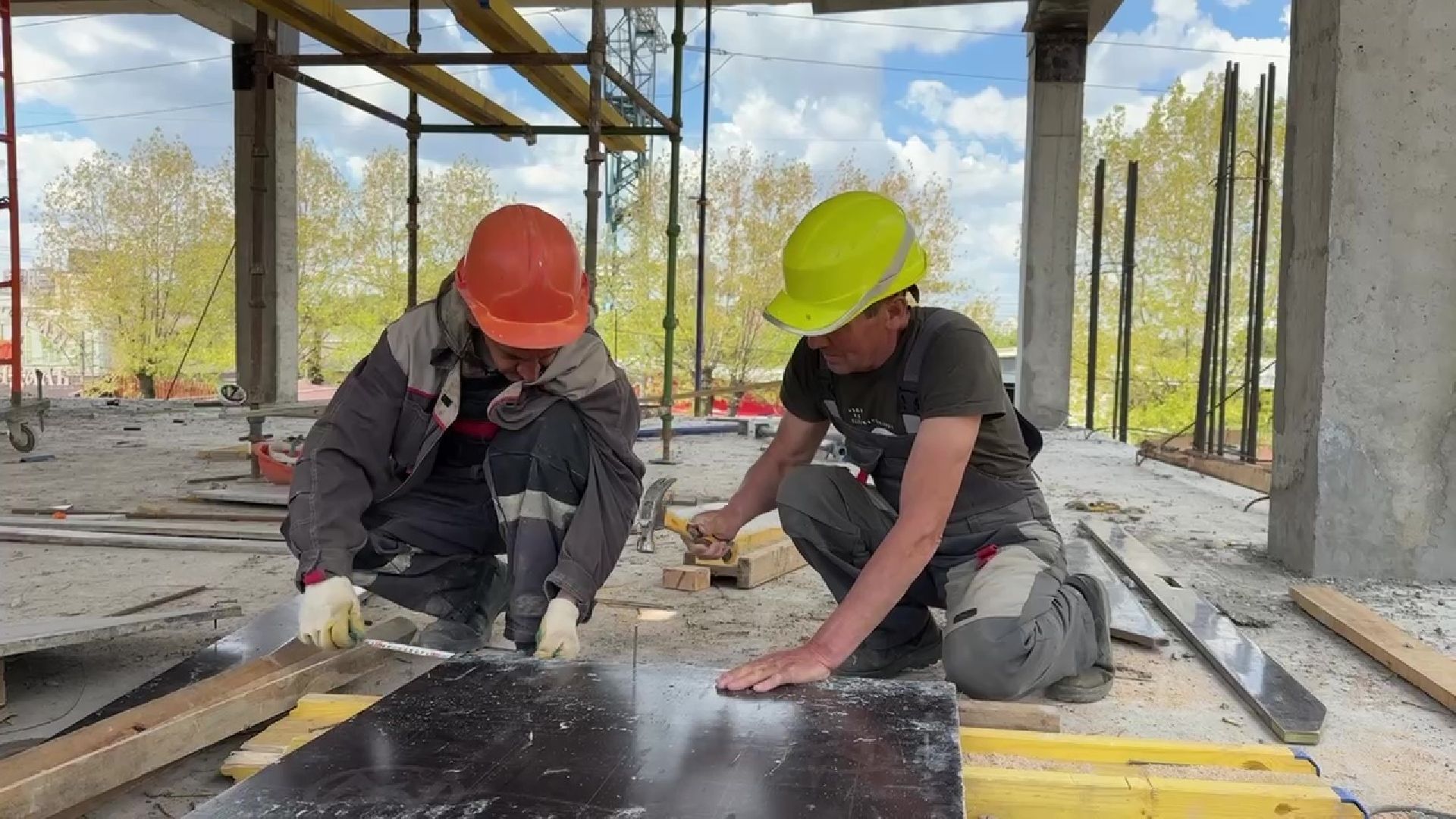 реутов, строительство, футбольное поле, академия акинфеева и чанова,