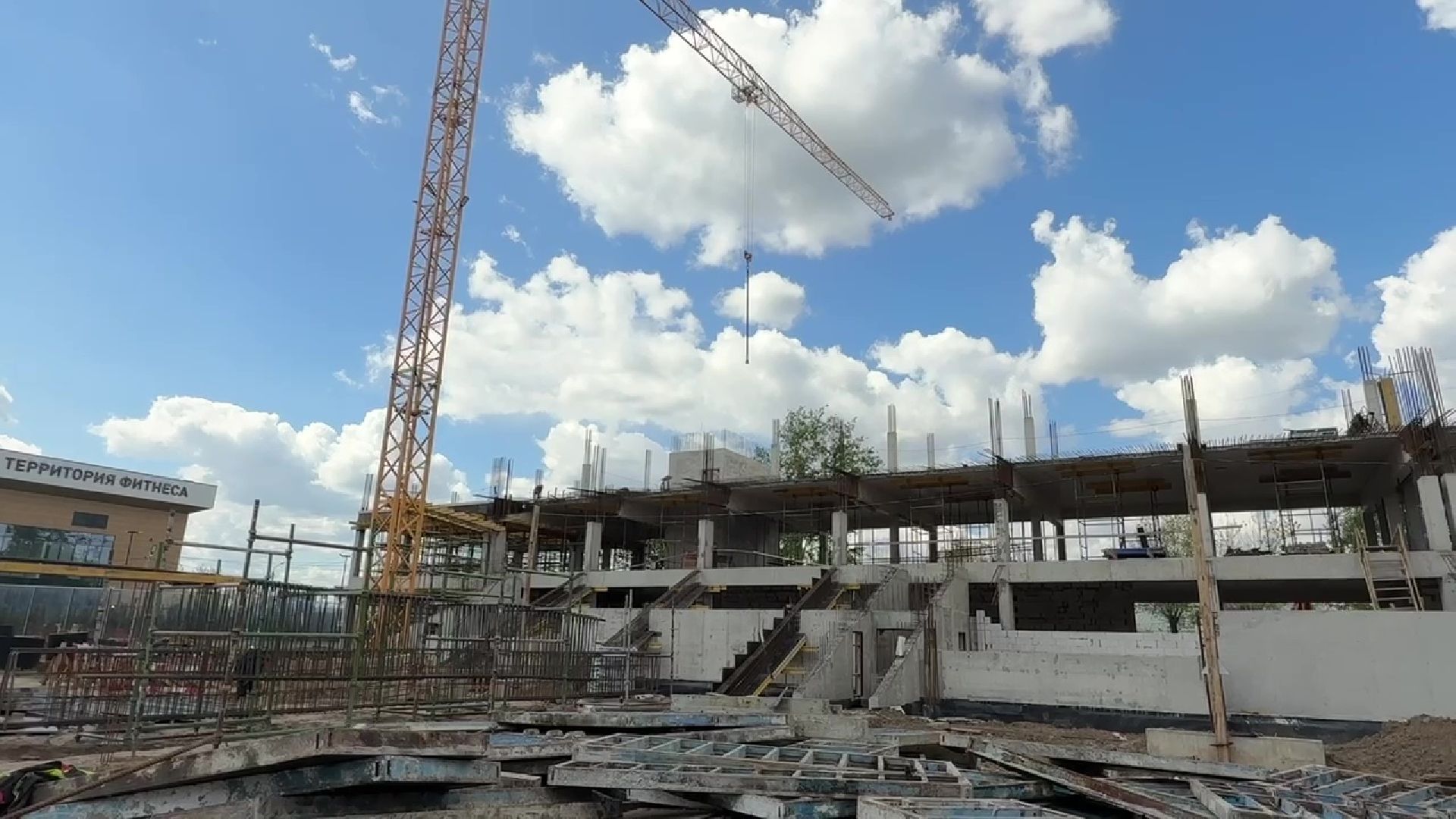 реутов, строительство, футбольное поле, академия акинфеева и чанова,