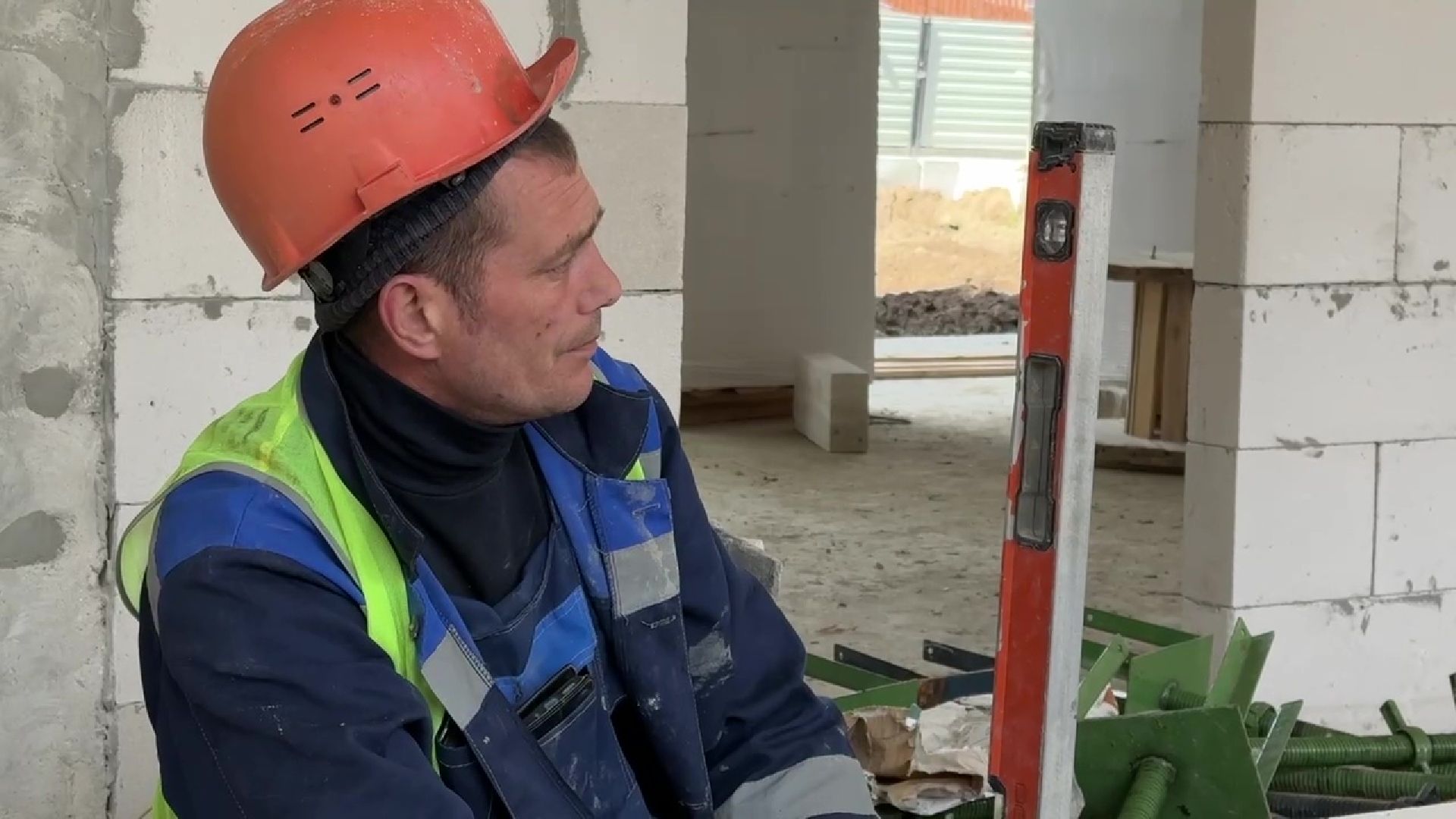 реутов, строительство, футбольное поле, академия акинфеева и чанова,