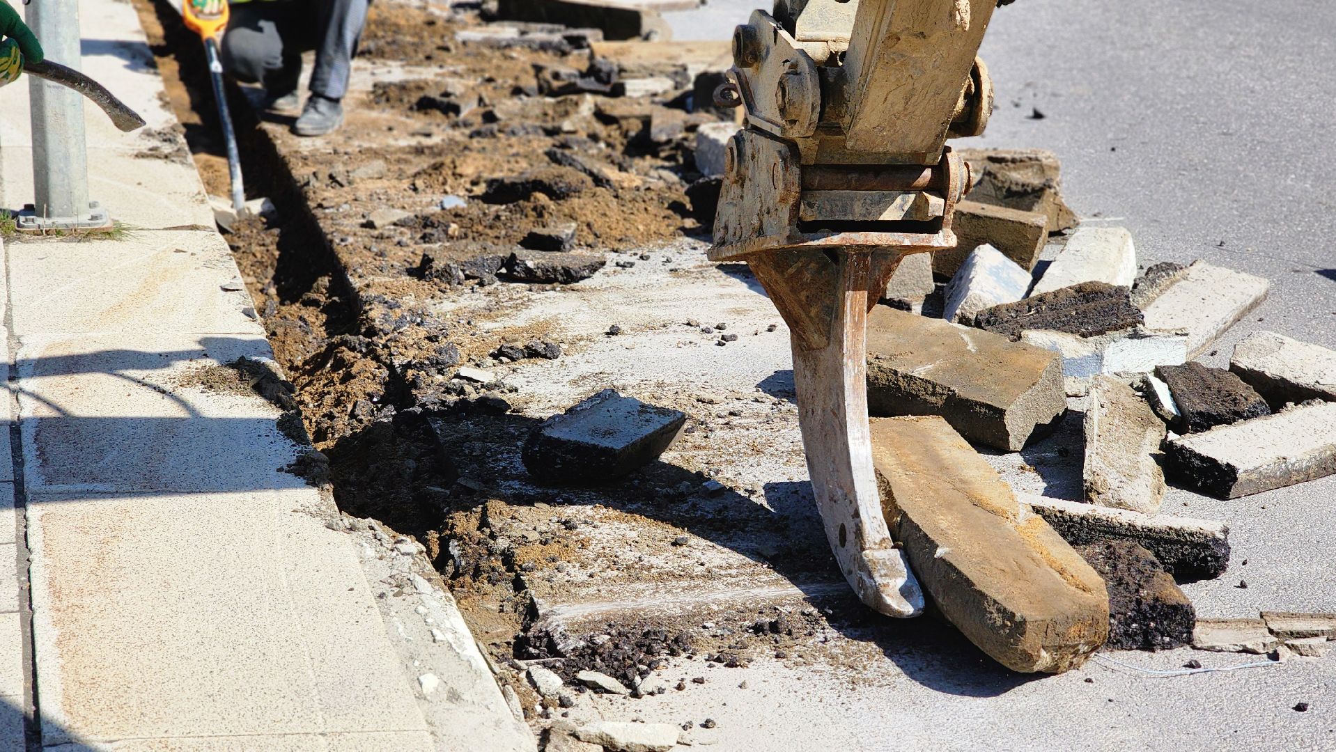 Руза, Благоустройство , замена бордюров, коммунальная служба,