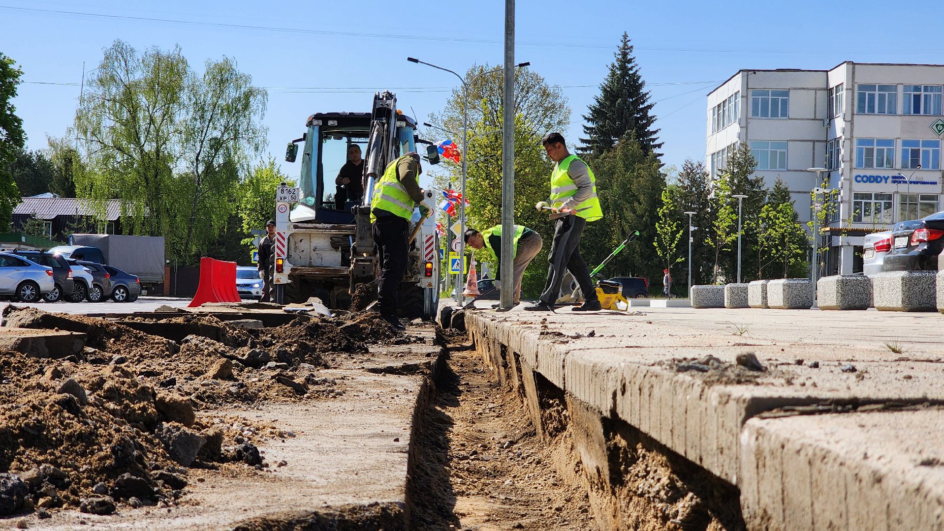 Руза, Благоустройство , замена бордюров, коммунальная служба,