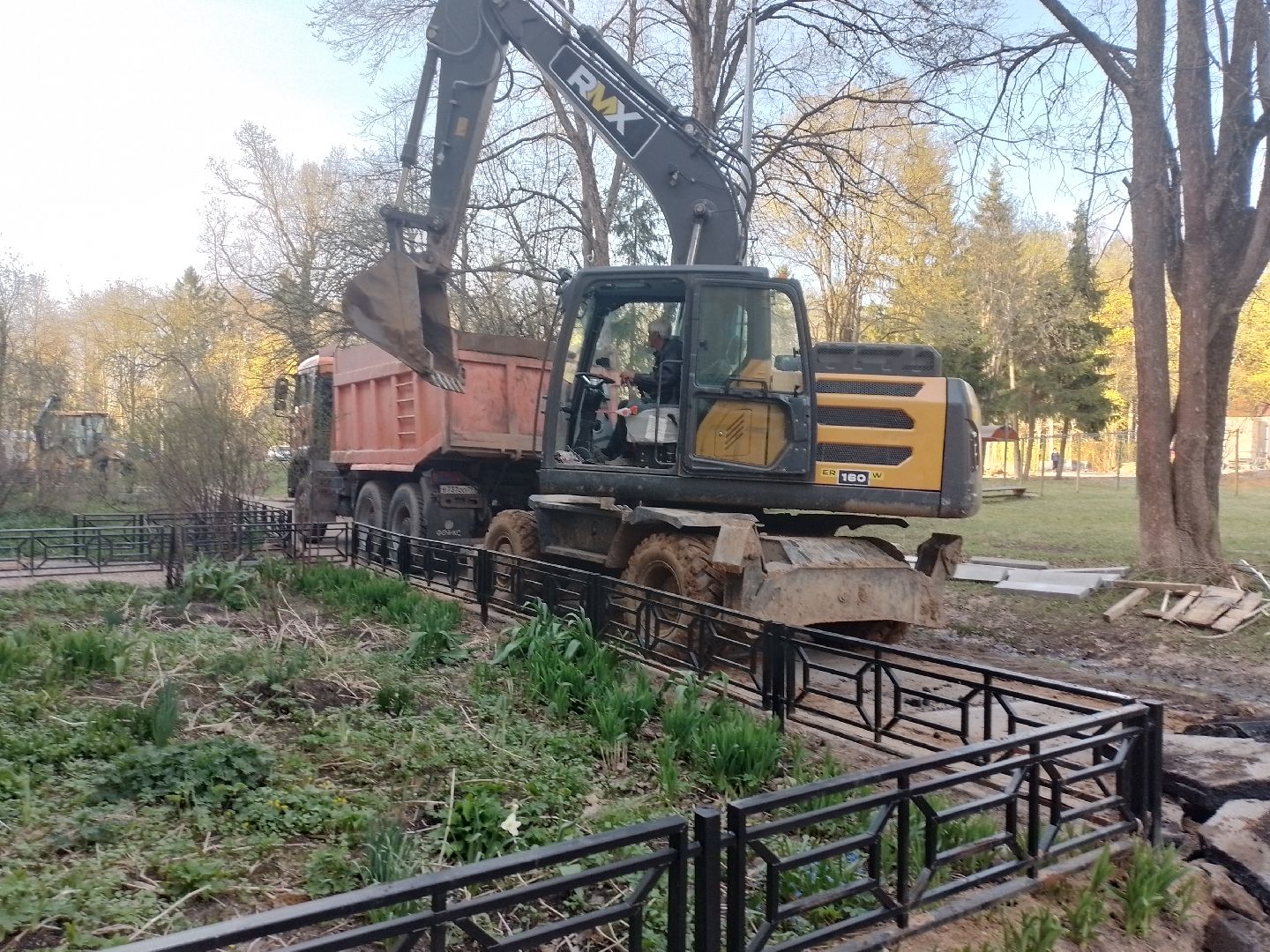 благоустройство, городской округ восход, асфальтирование дворов, формирование комфортной городской среды,