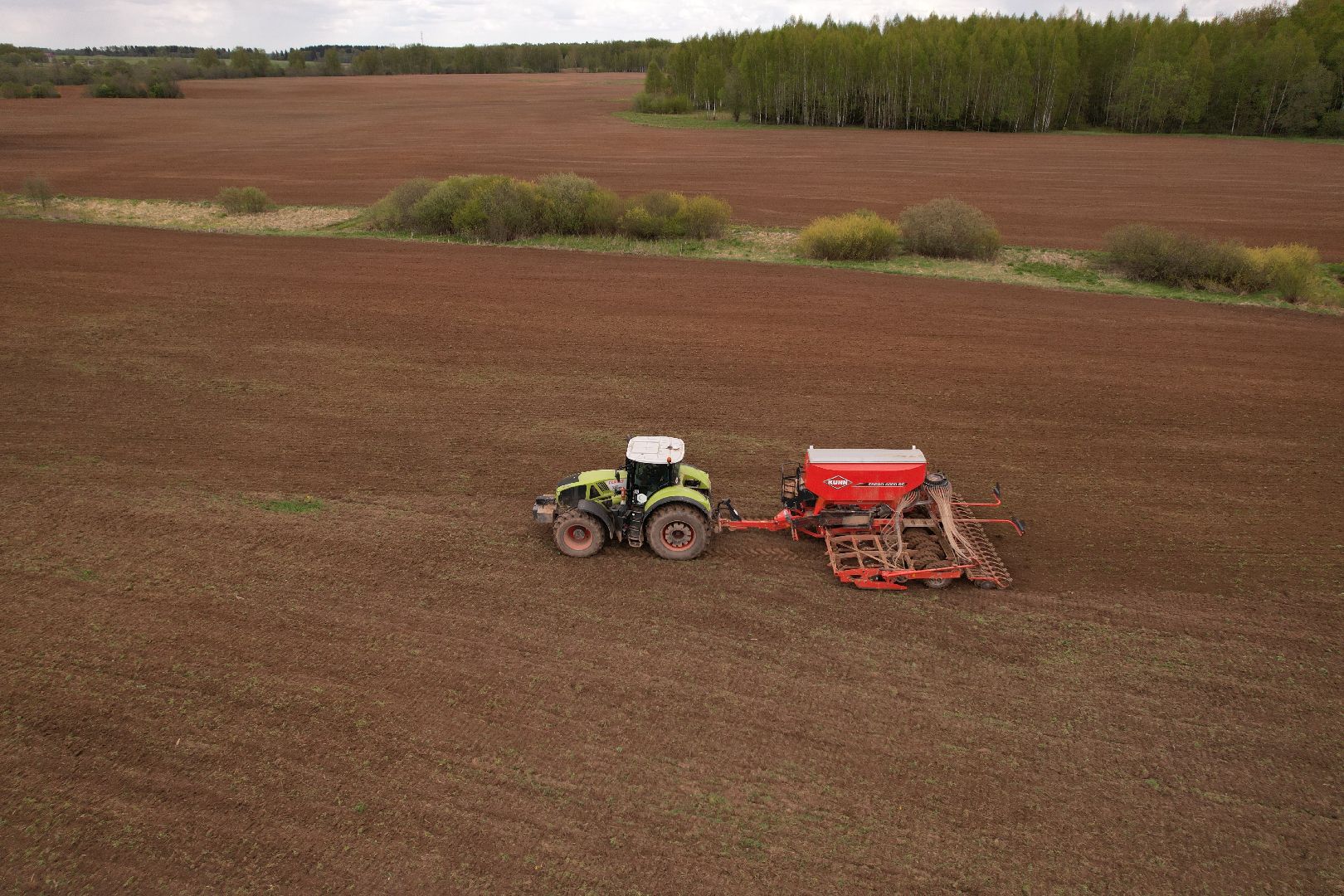видео с коптера,  посев ярового рапса, Агрокомплекс в шаховском , посевная,