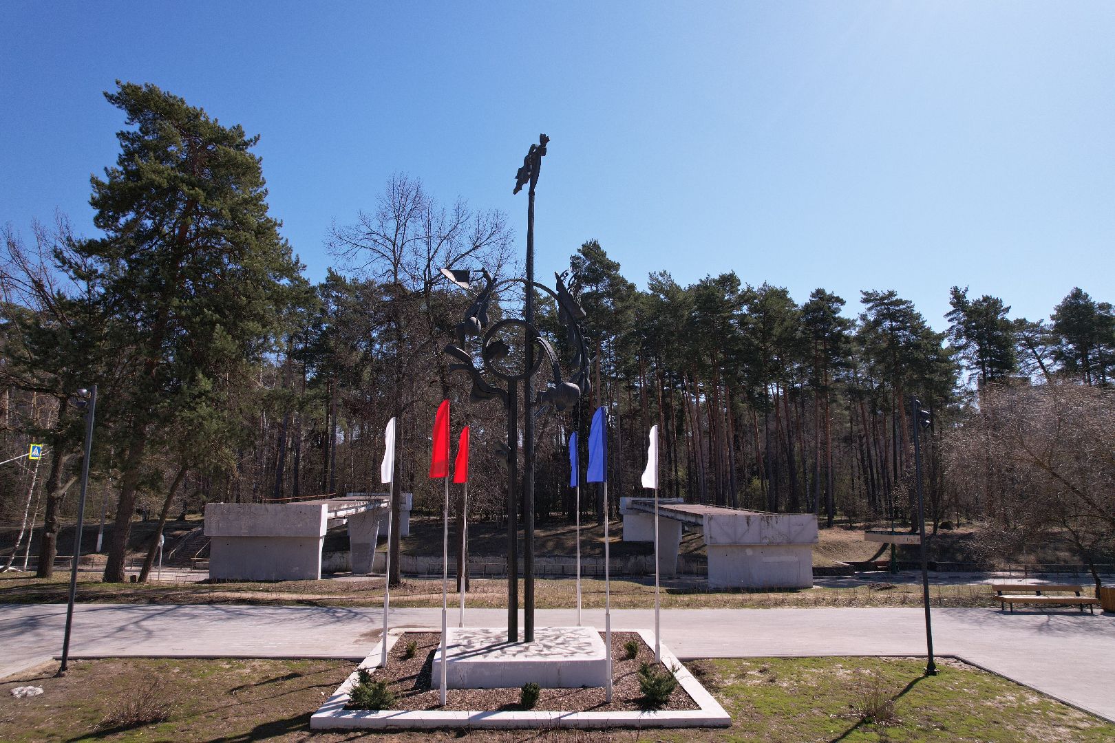 видео с коптера, площадь у спорткомплекса старт, лесной бульвар в протвине,