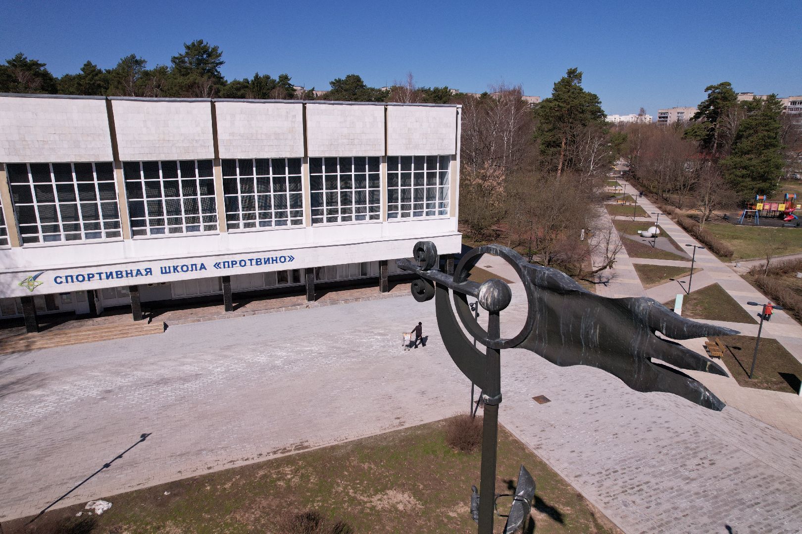 видео с коптера, площадь у спорткомплекса старт, лесной бульвар в протвине,