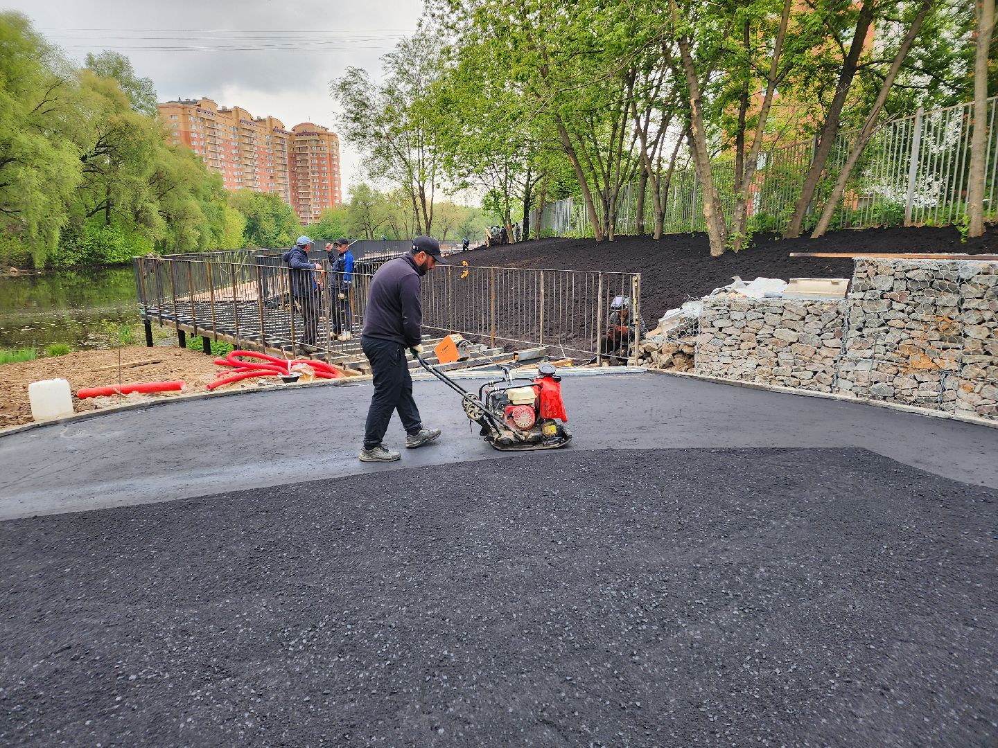 Чехов, улица Береговая, ЖК Посейдон, набережная реки теребенка, благоустройство, реконструкция, обновление, пешеходные дорожки, пешеходные зоны, тропинки и тротуары, строительство, госпрограмма московской области,
