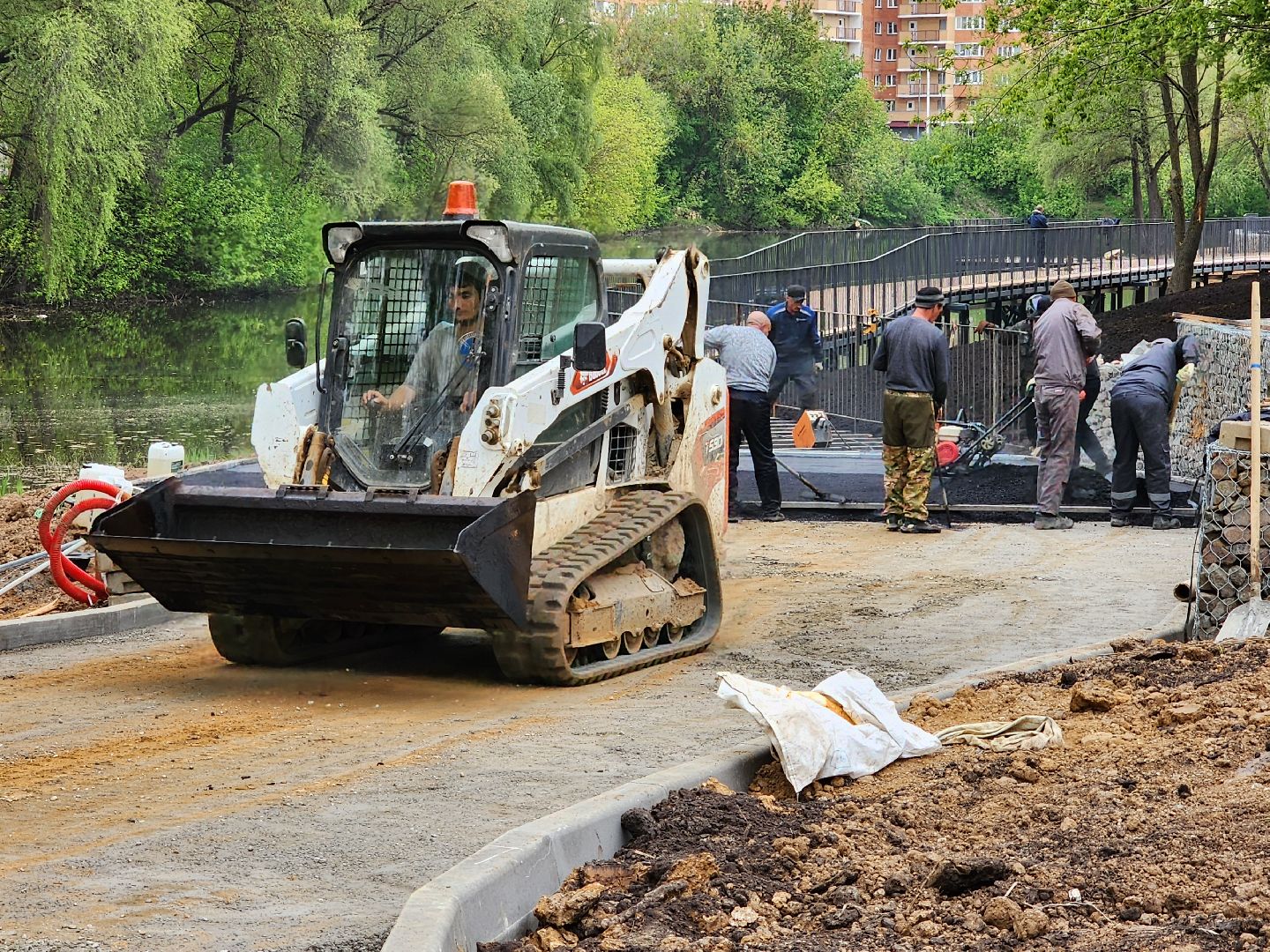Чехов, улица Береговая, ЖК Посейдон, набережная реки теребенка, благоустройство, реконструкция, обновление, пешеходные дорожки, пешеходные зоны, тропинки и тротуары, строительство, госпрограмма московской области,