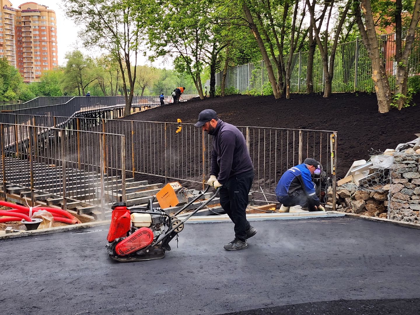 Чехов, улица Береговая, ЖК Посейдон, набережная реки теребенка, благоустройство, реконструкция, обновление, пешеходные дорожки, пешеходные зоны, тропинки и тротуары, строительство, госпрограмма московской области,