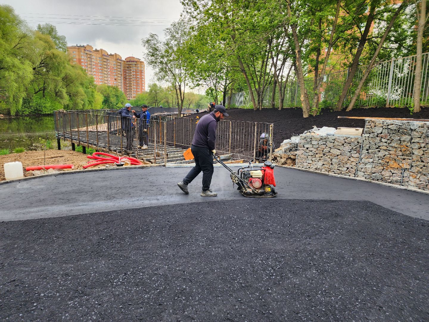 Чехов, улица Береговая, ЖК Посейдон, набережная реки теребенка, благоустройство, реконструкция, обновление, пешеходные дорожки, пешеходные зоны, тропинки и тротуары, строительство, госпрограмма московской области,
