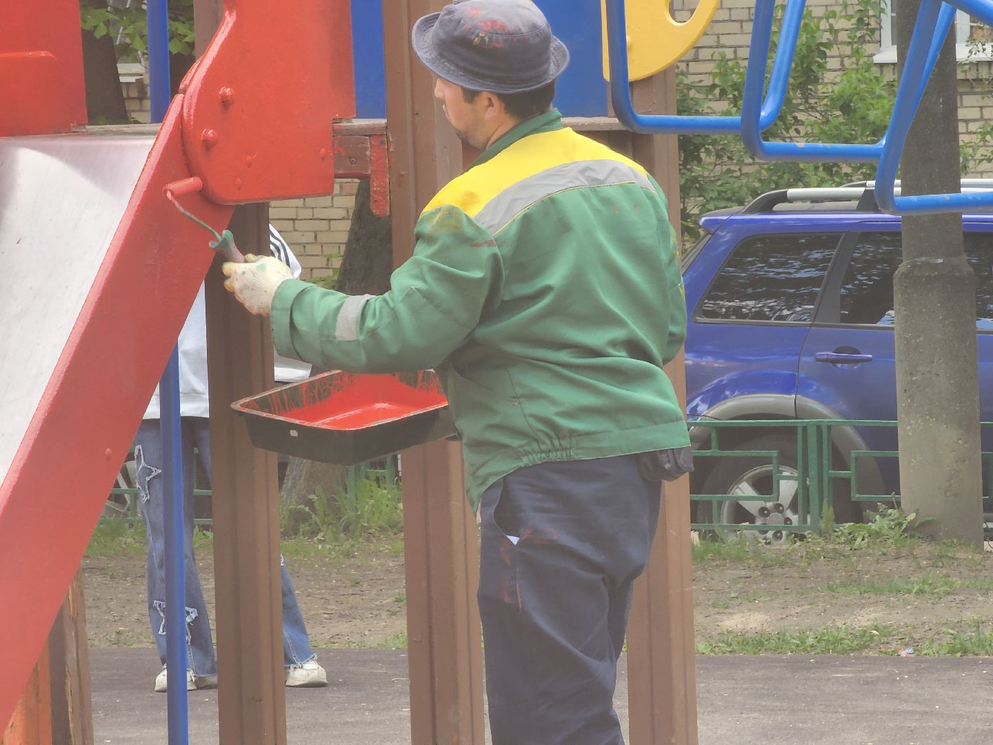 долгопрудный, покраска лавочек, покос травы, ук наш дом, спортивная, новый бульвар,
