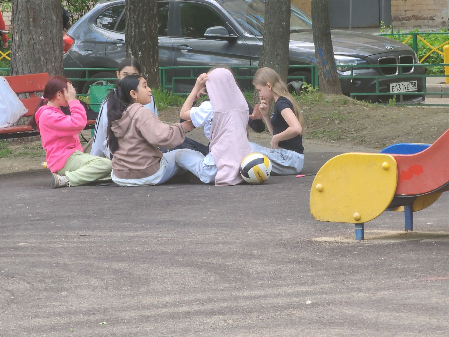 долгопрудный, покраска лавочек, покос травы, ук наш дом, спортивная, новый бульвар,