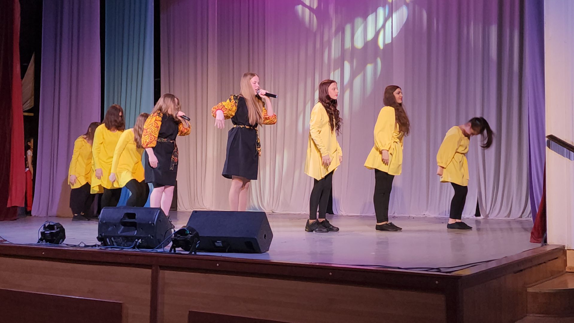 пушкино, концерт, юбилей ансамбля, песни, дети, эстрада, вокальное искусство, зрители,