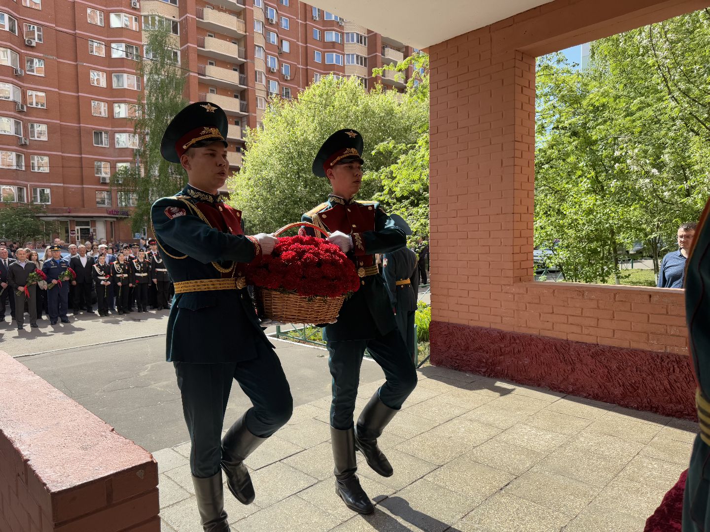 евгений фадин, балашиха, сво, мурал прапорщику евгению фадину,