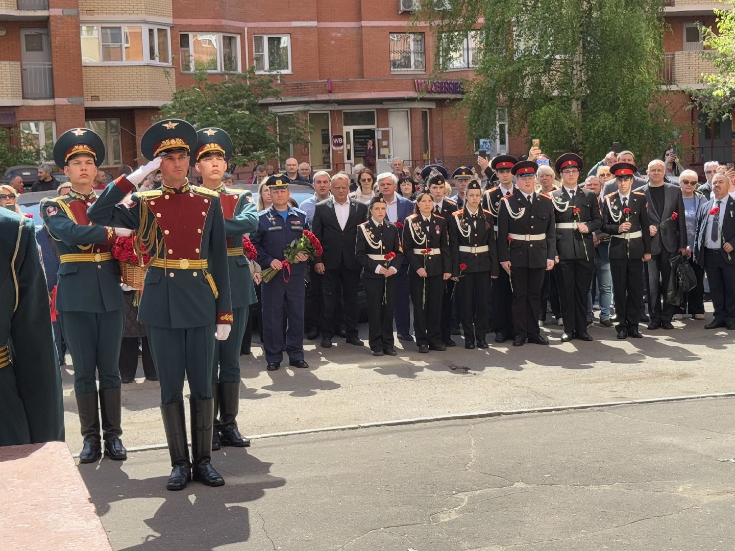 евгений фадин, балашиха, сво, мурал прапорщику евгению фадину,