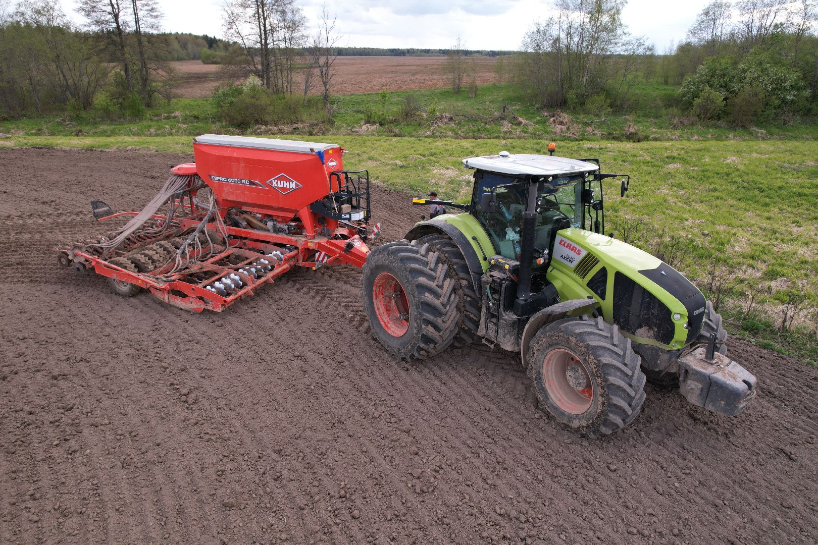 видео с коптера, посевная в шаховской, посев кукурузы,