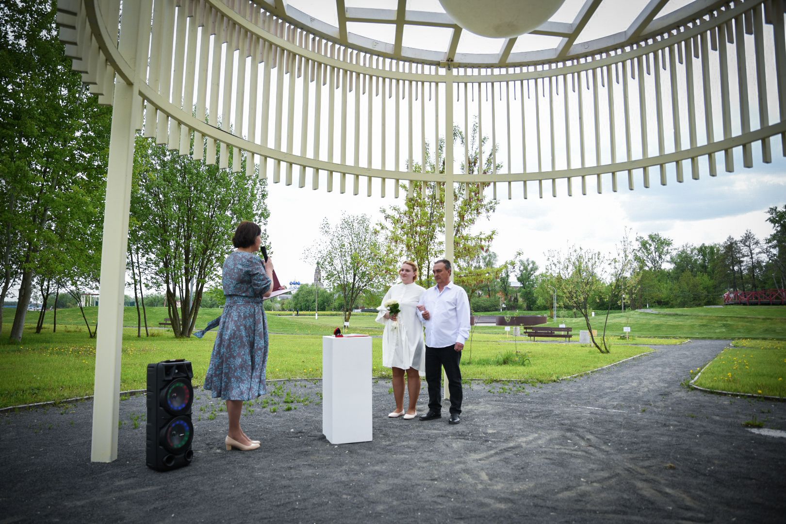 бронницы, выездная регистрация брака, парк бронницкий луг, выездная регистрация брака в Бронницах ,