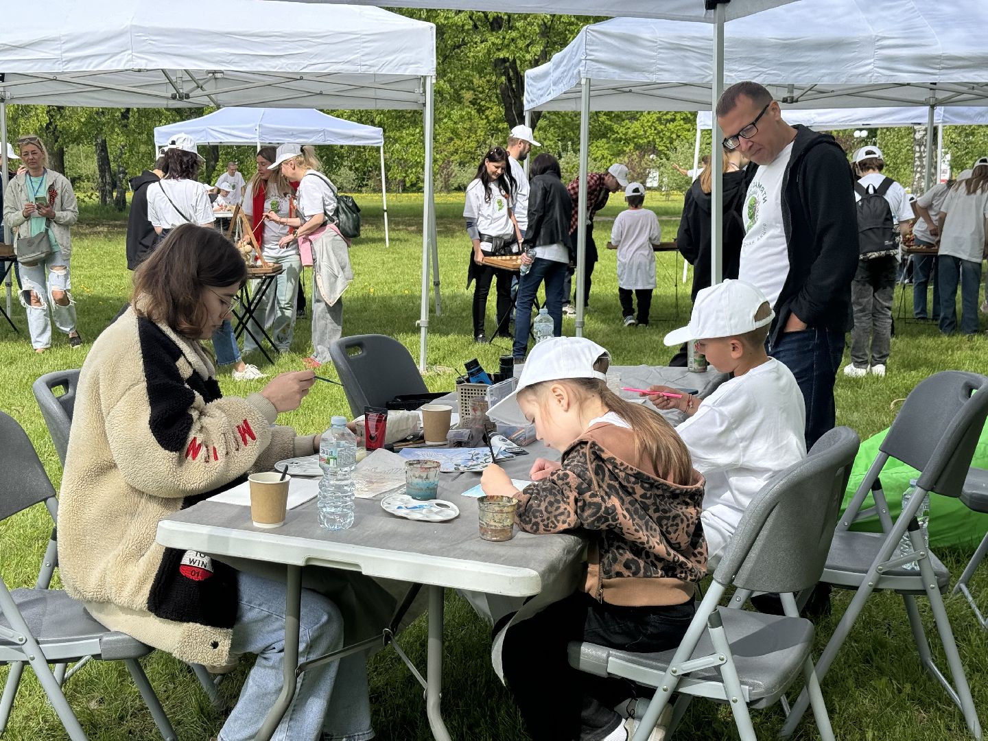 высадка деревьев, ленинский городской округ, сад памяти, возложение цветов,